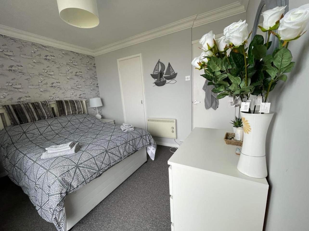 Villa Sea View 3-Bed Heated Pool Eat Bar Kids Park 洛斯托夫特 外观 照片